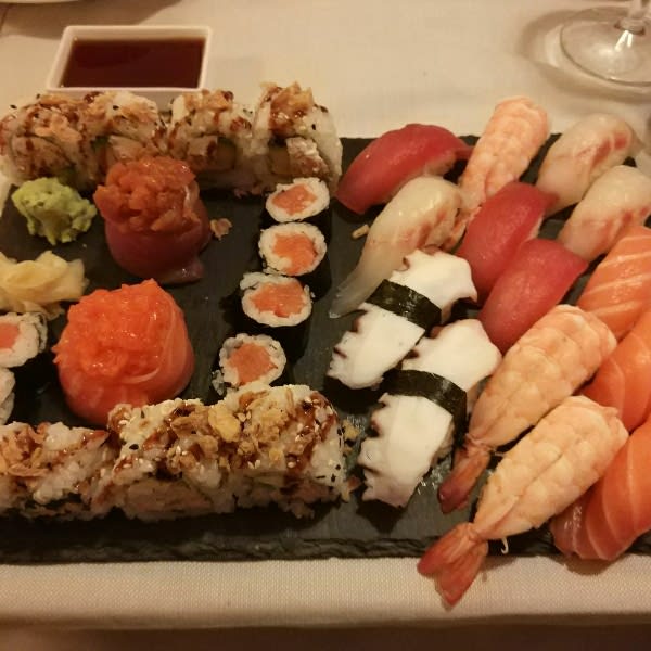 Piatto misto di sushi. Veramente buono! - Kaisen asian fusion, Cinisello Balsamo