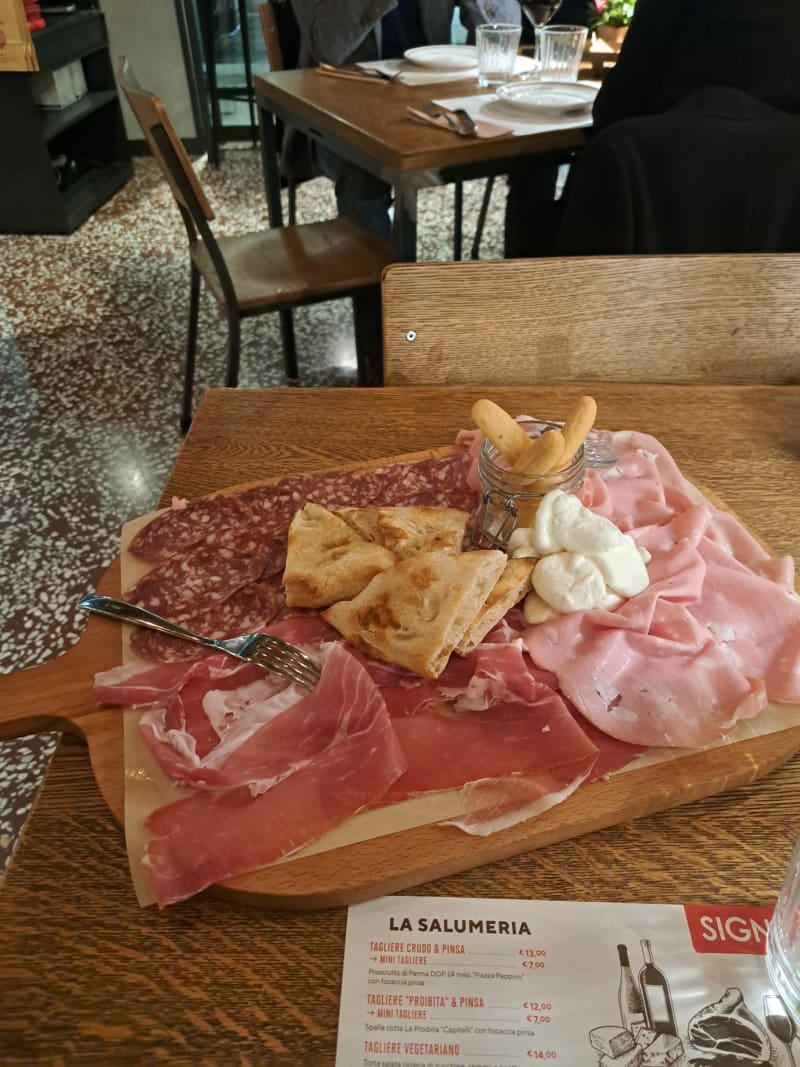 Signorvino - Milano Pasubio, Milan