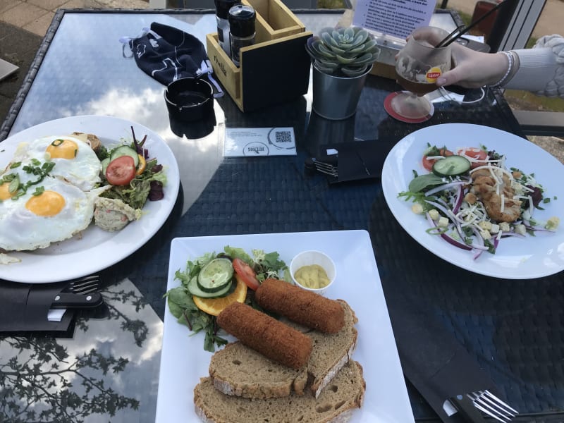 Uitsmijter, kroketten en Caesar salad - Steakhouse Buenos, Geldrop