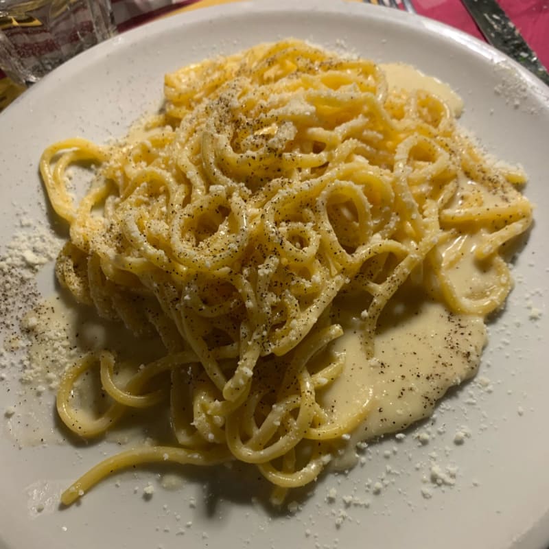 Tonnarelli cacio e pepe - Achille al Pantheon, Rome