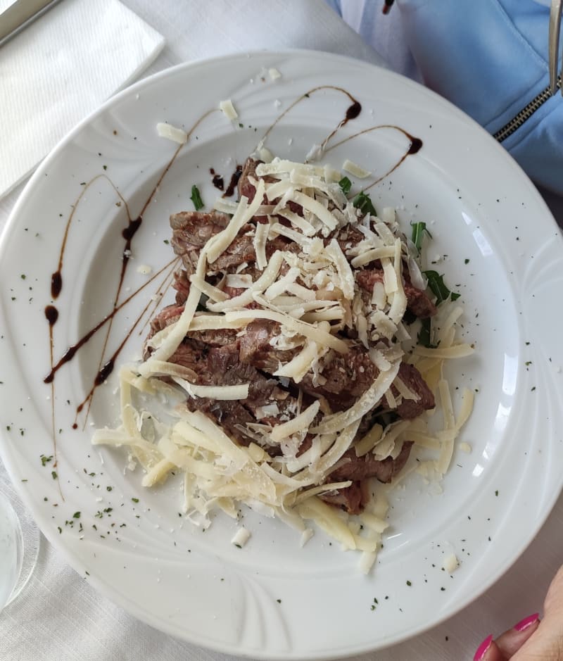 Tagliata rucola e grana - La Grotta