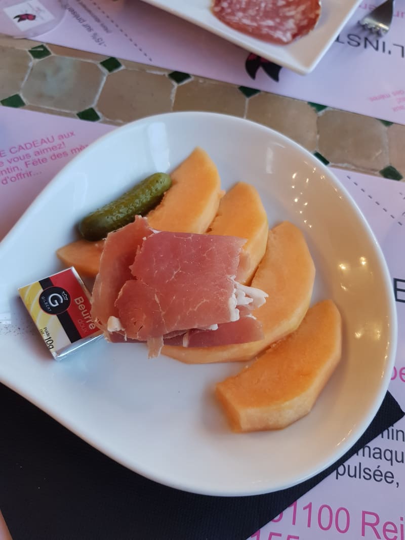 Entree: Melon au Jambon - Restaurant de la Mairie