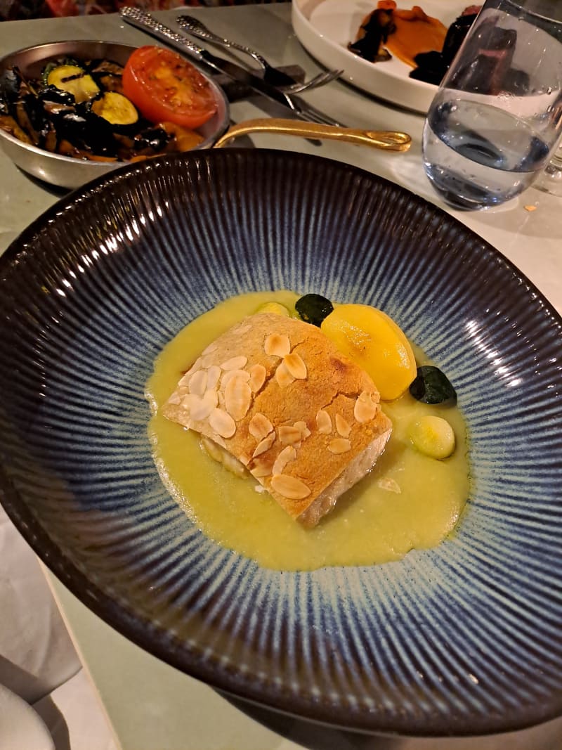 Ombrina in crosta di mandorla  - Ristorante Armonia