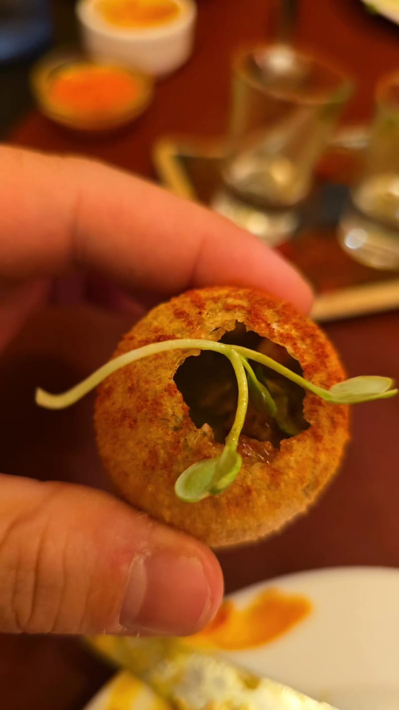 Lasun, Gastronomía Nepalí, Barcelona