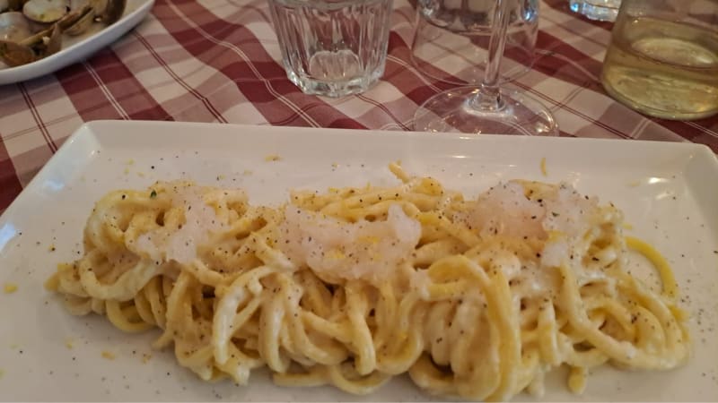 Tonnarello Cacio e Pepe con gamberi - Osteria Lorodì, Civitavecchia