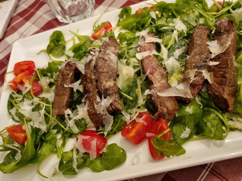 Tagliata rucola pachino con scaglie di parmigiano  - Osteria Lorodì, Civitavecchia