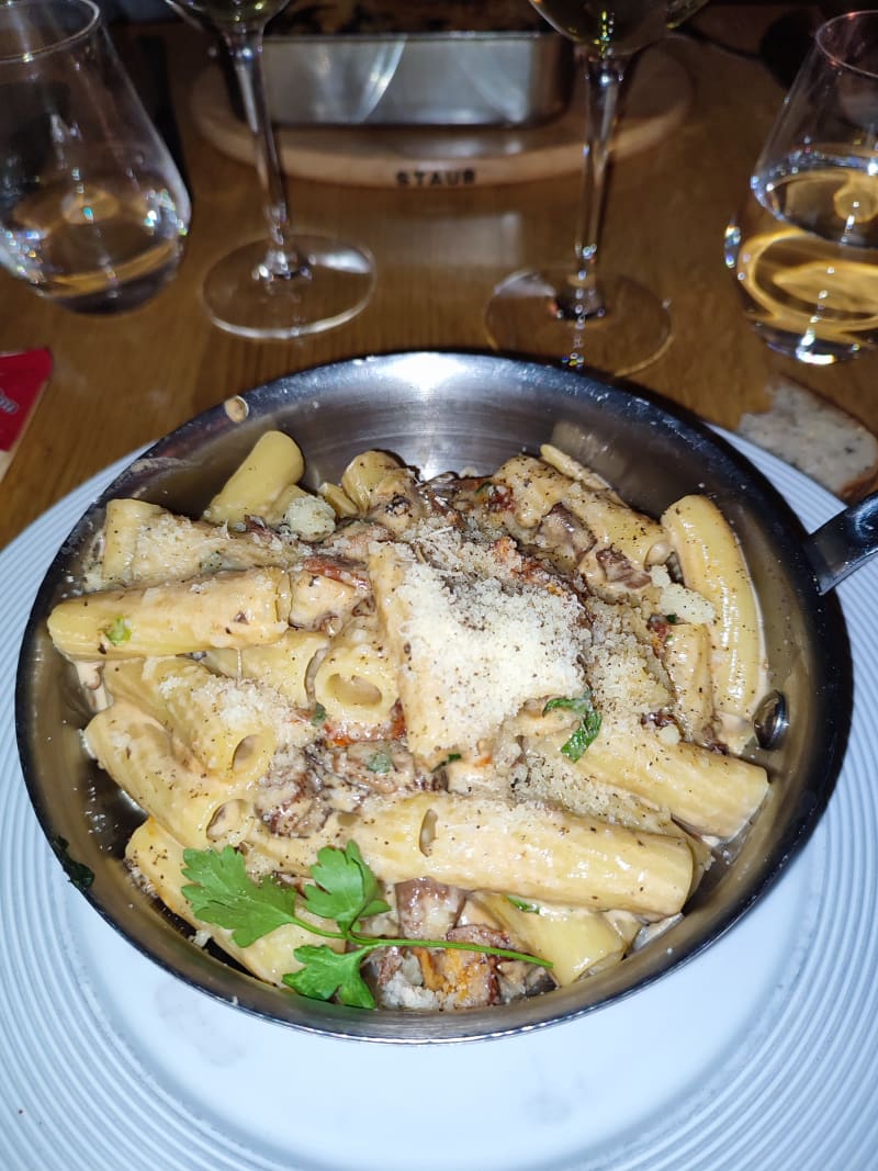 Tortiglioni aux Morilles et Spianata - La Villa Reims, Reims