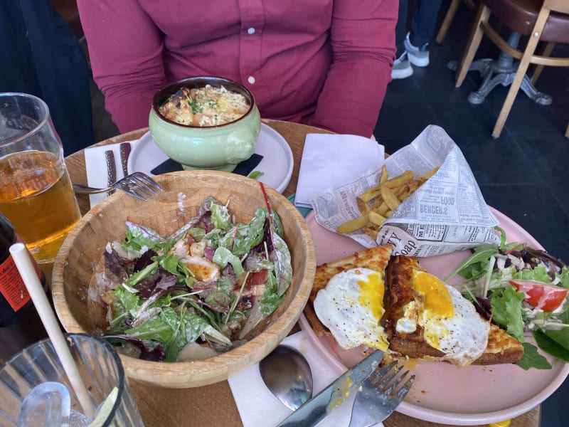 Café Saint Honorée, Paris