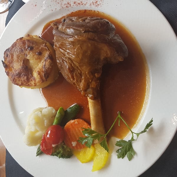 Souris d'agneau et son gratin de pommes de terre - Bourg Ville, Martigny