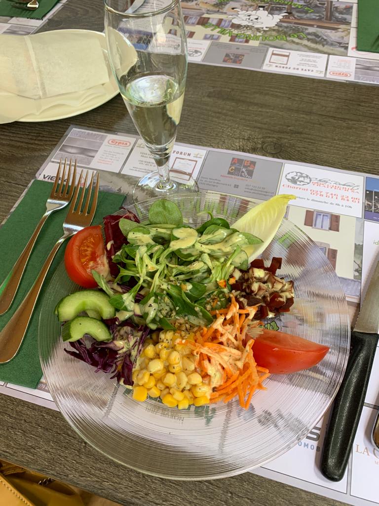 salade mêlée, sauce à choix - Bourg Ville, Martigny