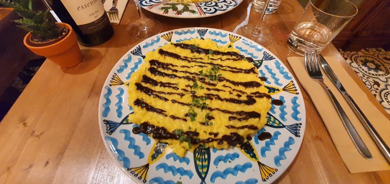 Risotto with saffron and black garlic - Winehouse Osteria - Le Delizie, Ixelles