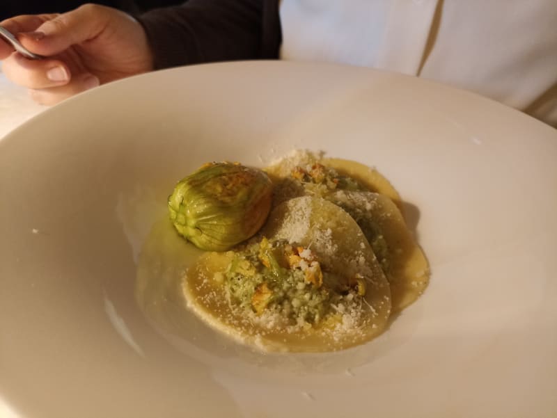 RISTORANTE PODERE CASTEL MERLO i Villongo - Restaurangens meny, öppettider,  bokning, recensioner samt priser