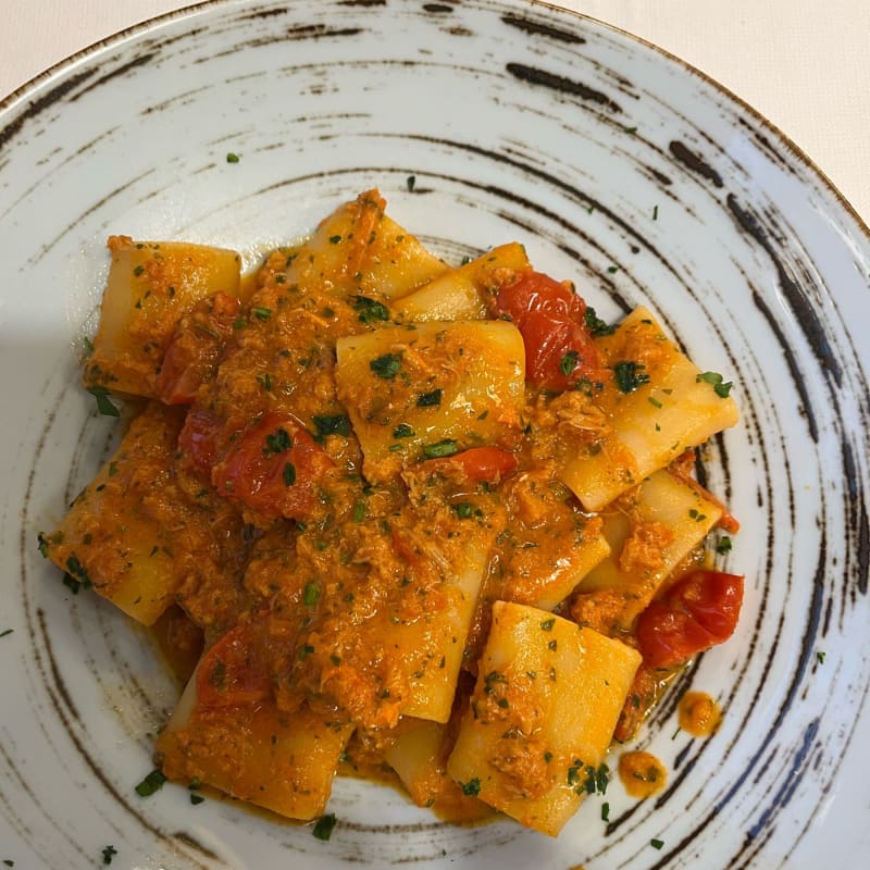 Paccheri con polpa di granchio  - La forchetta - Artigiani del gusto