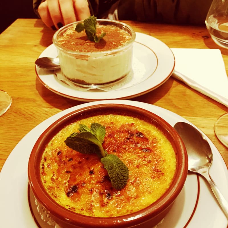 Tiramisu and creme brûlée - L'Heure Bleue, Paris