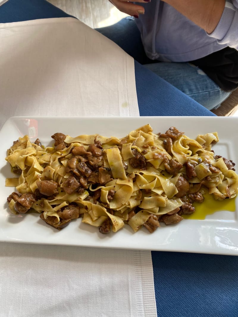 Tagliatelle funghi e tartufo - Agriristoro Il Campagnolo da Baffo