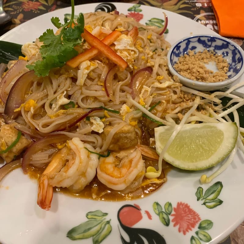 Pad Thai de gambas delicioso - Thai Mongkut Chamberí, Madrid