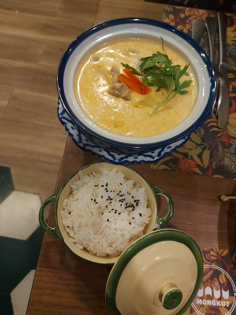 Thai Mongkut Chamberí in Madrid Restaurant Reviews, Menu and Prices