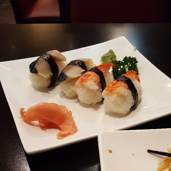 Sushi crevette - maquereau - Tagawa, Choisy-le-Roi