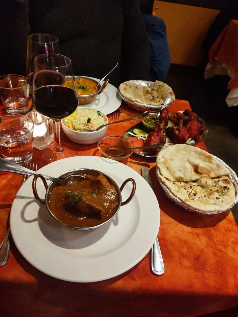 Dawat Milano, Milan