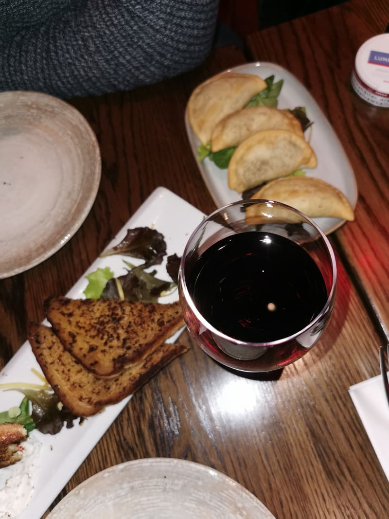 Le Beirut Heron City i Kungens Kurva Restaurangens meny, öppettider