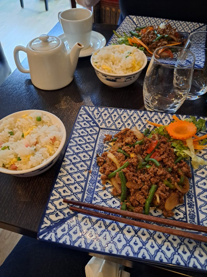 Thaï-Lao, Paris