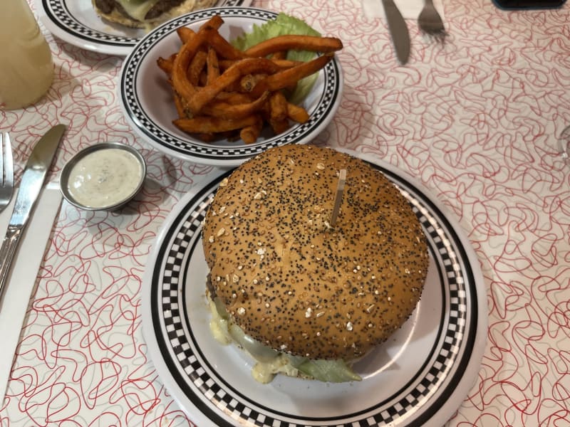 American Dream Diner, Geneva