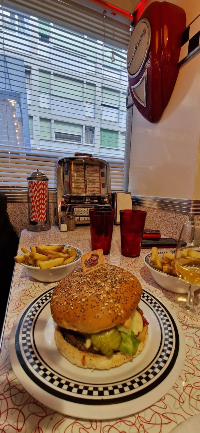 American Dream Diner, Geneva