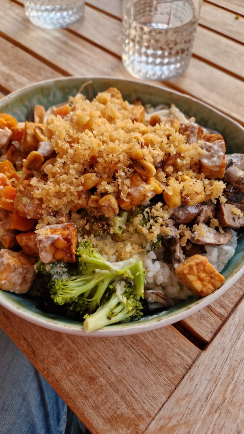 Bowls 'n Rolls in Leeuwarden Restaurant Reviews, Menu and Prices TheFork