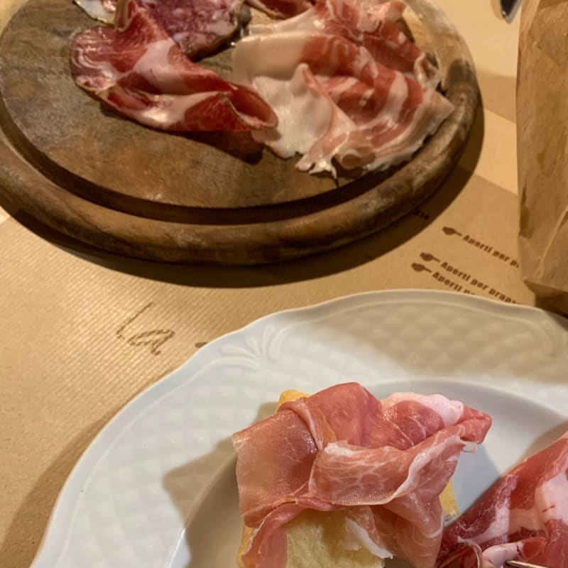 Tagliere di salumi e gnocco fritto - Dolce Emilia