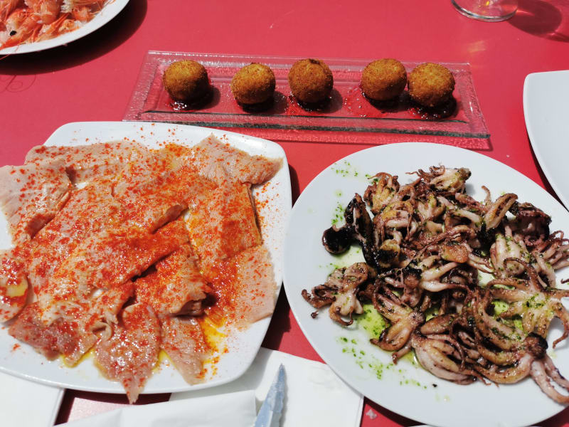 Croquetas De Cabrales (exquisitas) , Lacón y Pulpitos - Plaza, Barcelona