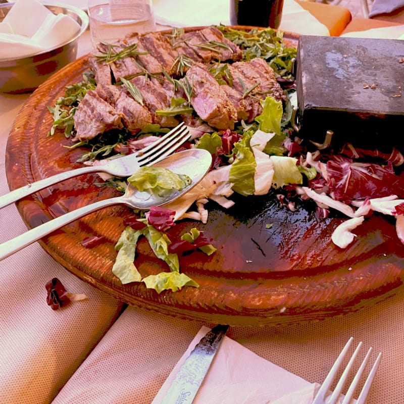 Tagliata al rosmarino e sale di Cervia. - Osteria La Capannina