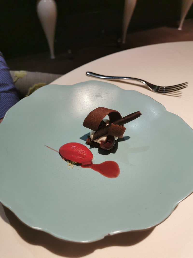 Une assiette personnalisée pour mon anniversaire - Photo de Jean Claude  Leclerc, Clermont-Ferrand - Tripadvisor