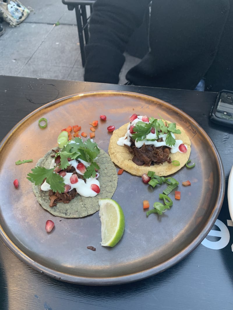 Jackfruit tacos - Cabron, Amsterdam