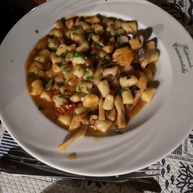 Gnocchi alla pescatora - Cenerentola Panza, Forio