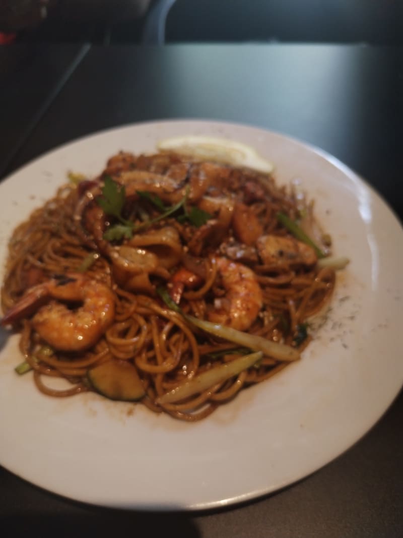 Lantern Asian Fusion in Barcelona Restaurant Reviews, Menu and Prices