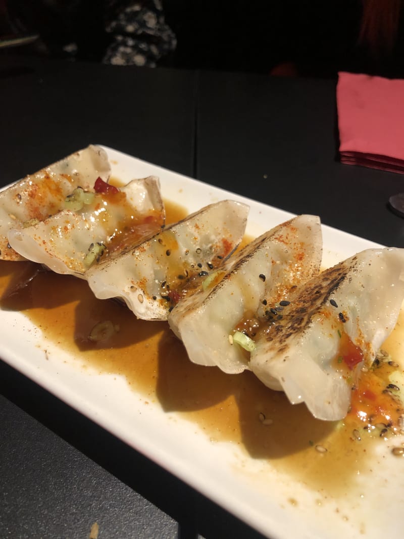 Lantern Asian Fusion in Barcelona Restaurant Reviews, Menu and Prices