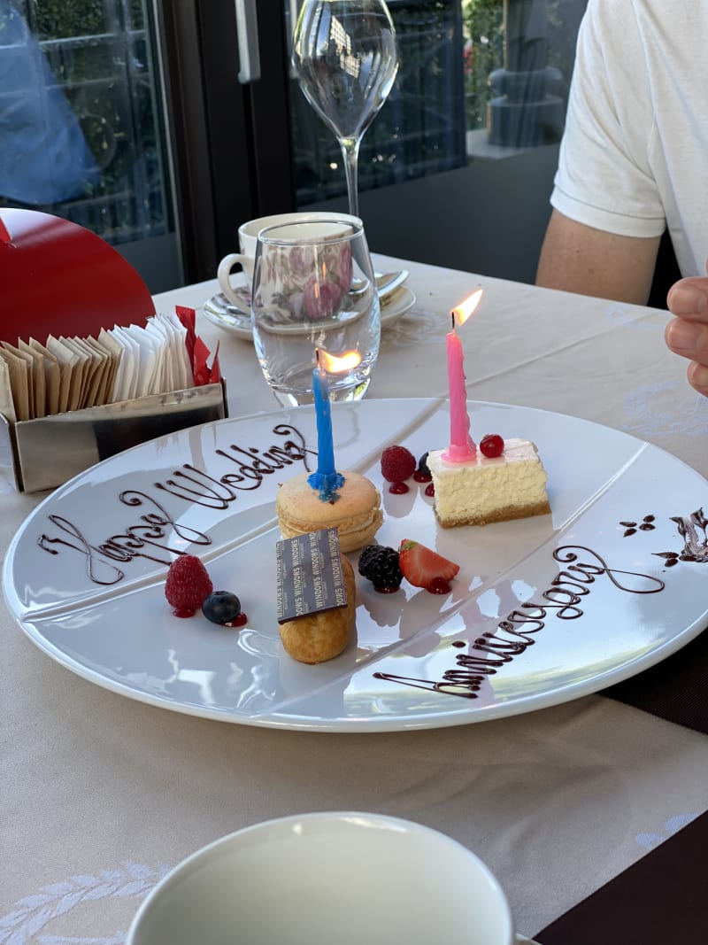 Anniversary Cake - Windows Afternoon Tea at Hotel d'Angleterre, Geneva