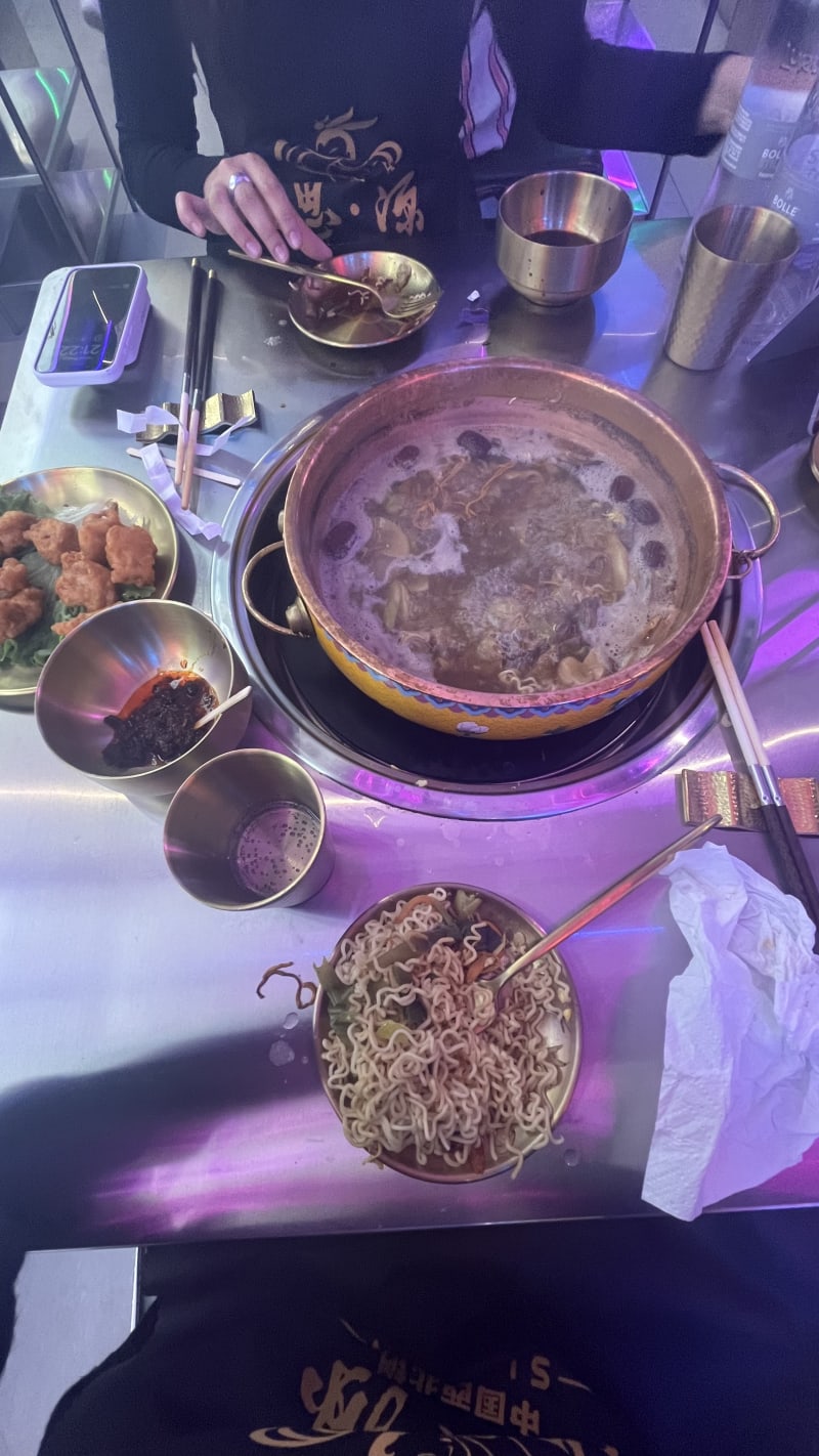 Siyuan hotpot, Milan