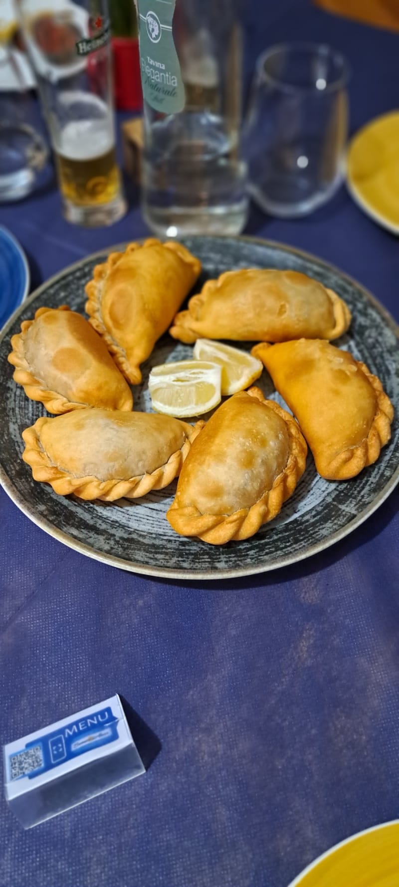 Empanadas de carne (6 pz) - Buenos Aires Griglieria Argentina