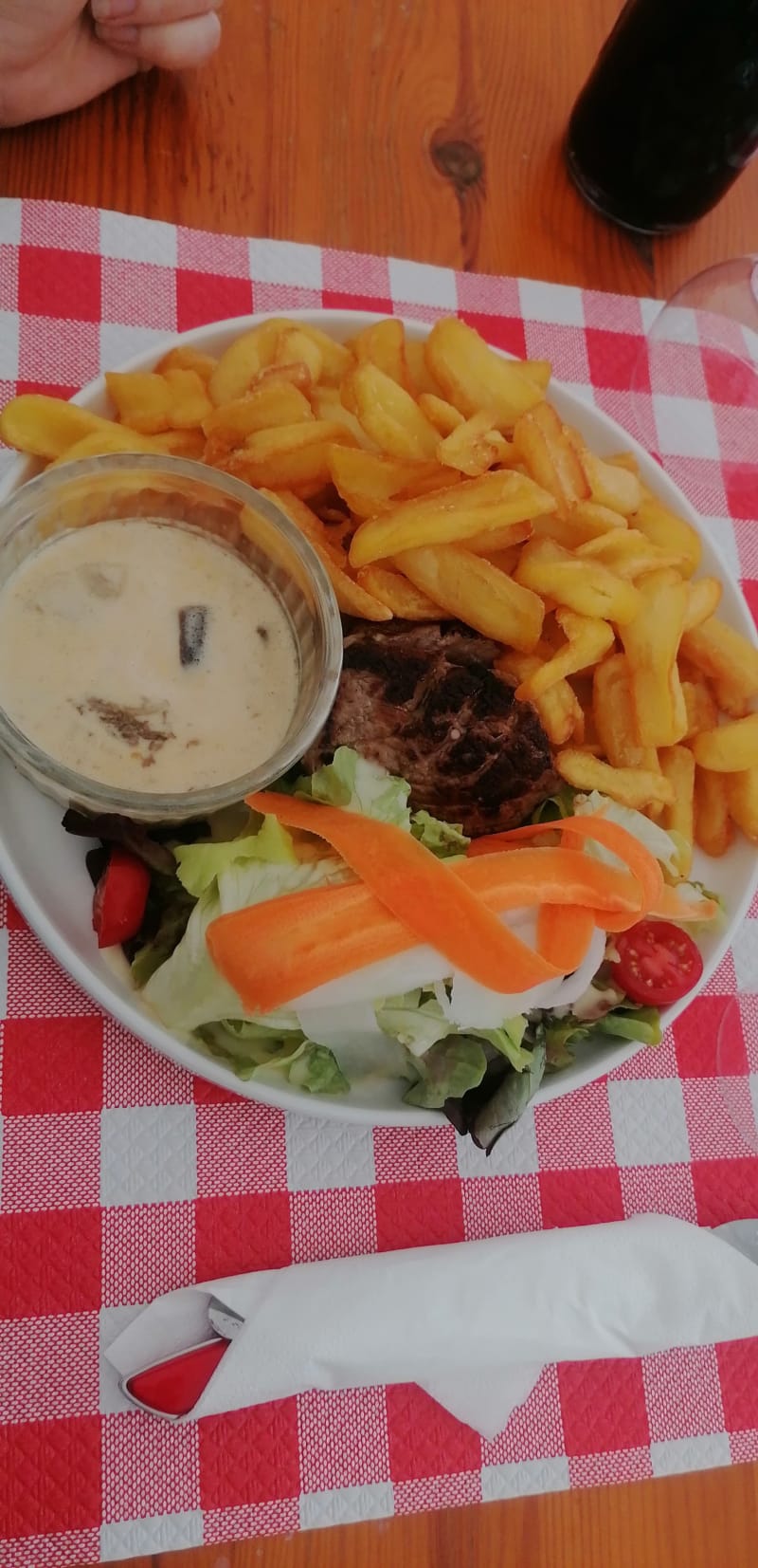 Restaurante Bar Restaurant Camping La Vialette en LempdessurAllagnon