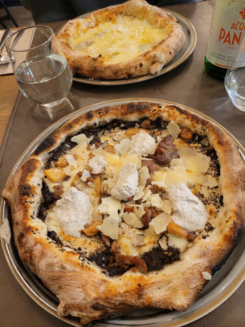 La Pizza è Bella Gourmet in Etterbeek Restaurant Reviews, Menu and