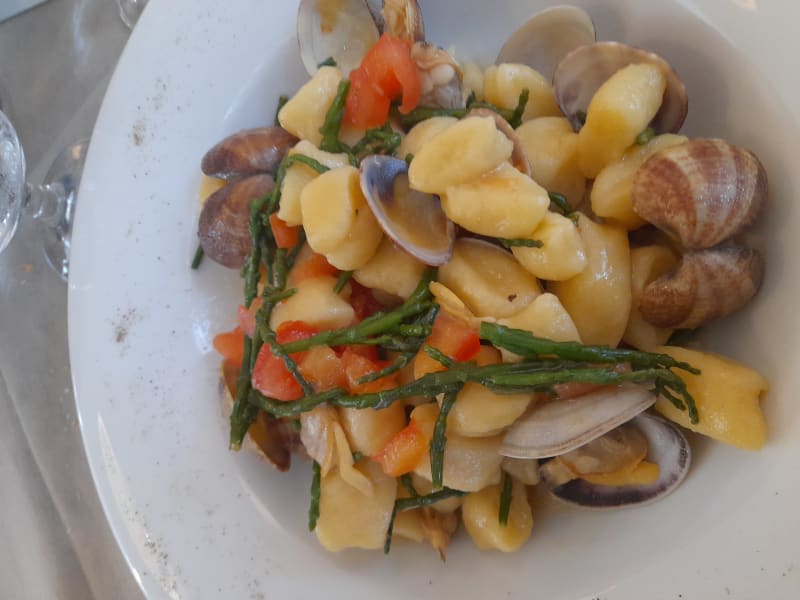 gnocchi vongole pachino asparagi di mare - Le Contrade