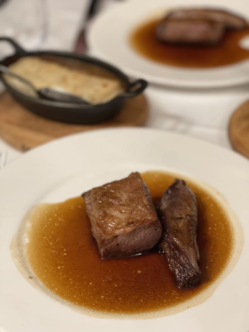 Au Petit Tonneau, Paris