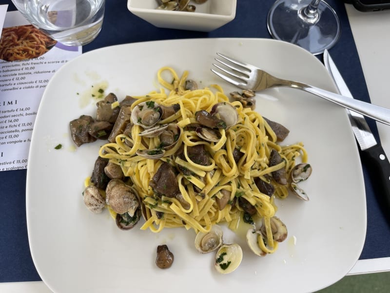 Tagliatelle mit Muscheln - Bistrot Zazzera, Todi