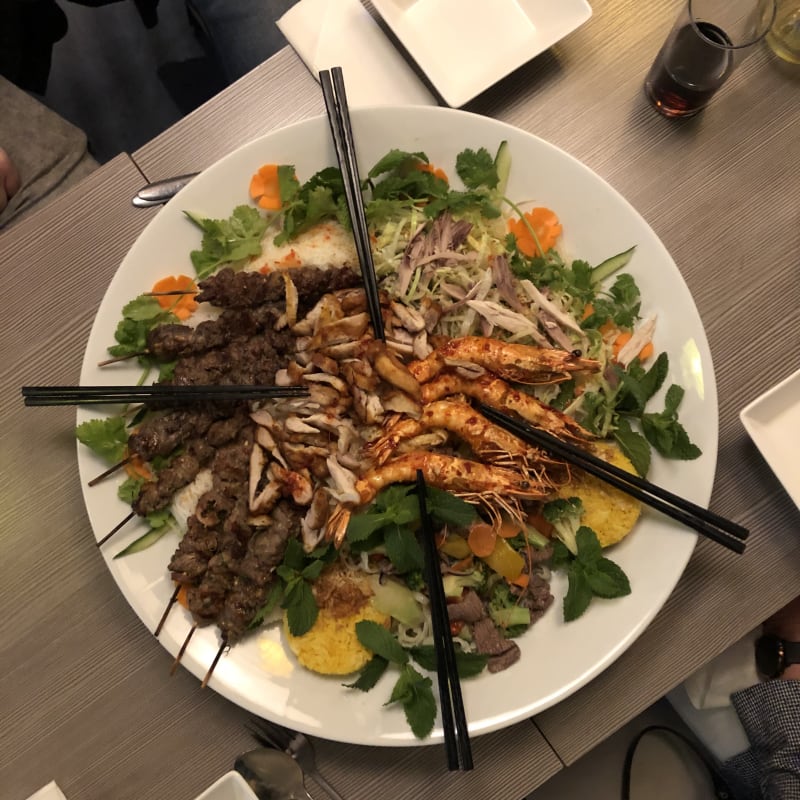 Hoofdgerecht combinatiemenu voor 4 personen - Vietfoods Deventer, Deventer