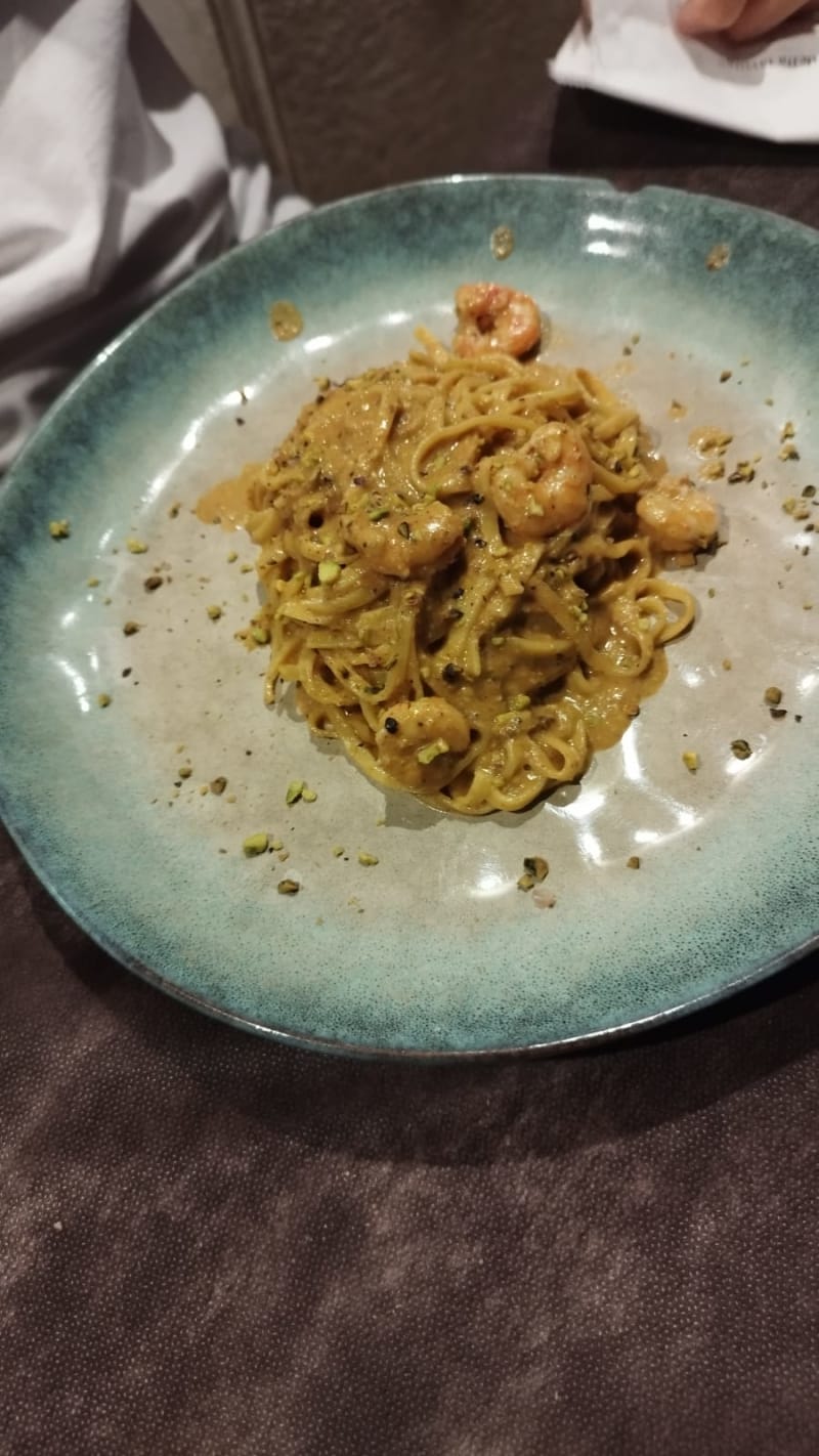 Tagliolini gamberi e postacchio - Sanicolo Osteria Pizzeria, Taormina