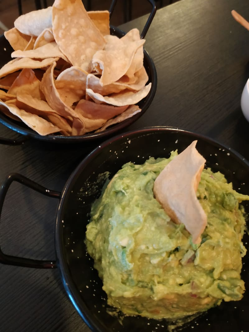 Guacamole  - Taquería Los Carnales, Madrid