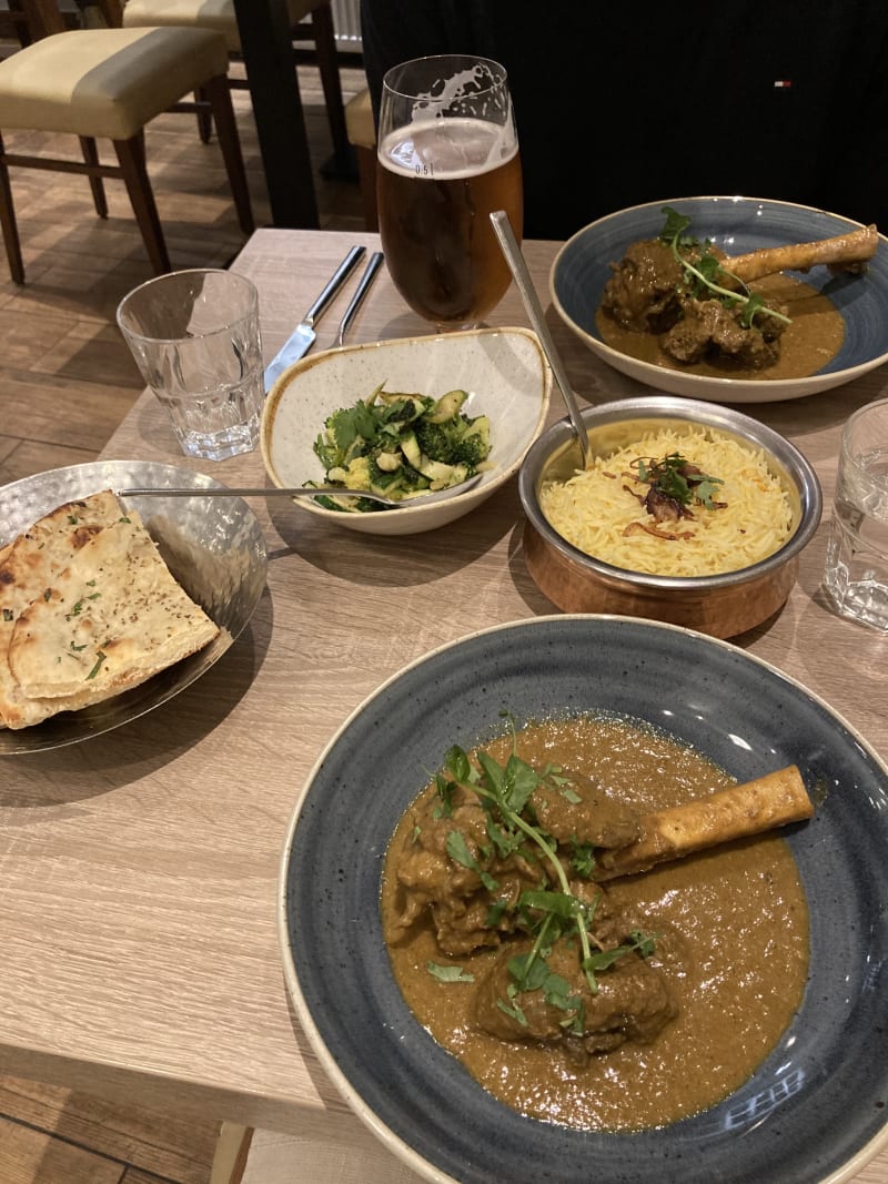 Lammkeule mit Safranreis & Knoblauch-Naan - Maharaja, Strasbourg