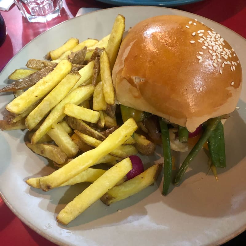 Burger végétarien  - Les Freres Laumiere, Paris