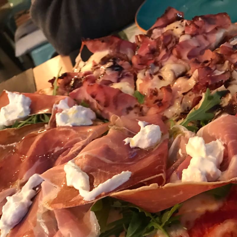 Super - Santa - La Pizza Buona e Giusta, Desenzano Del Garda